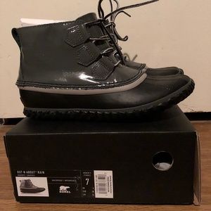 Size 7 Sorel Out 'N About Rain Boots